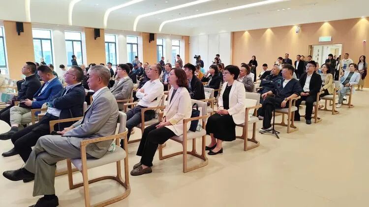 微信圖片_20251027203932.jpg 微信圖片_20251027203932.jpg